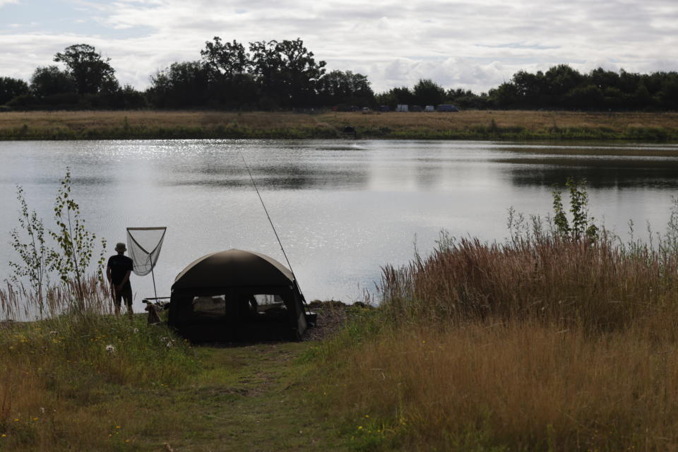 Broom Blue Lake - Embryo Angling